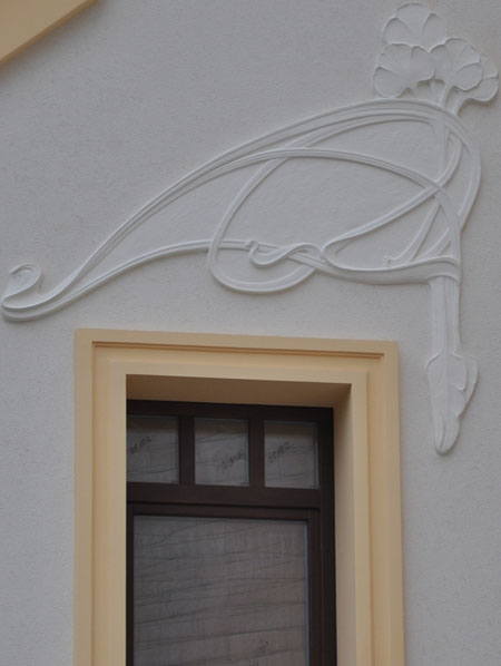Элемент оформления окна. Архитектурный фасадный декор